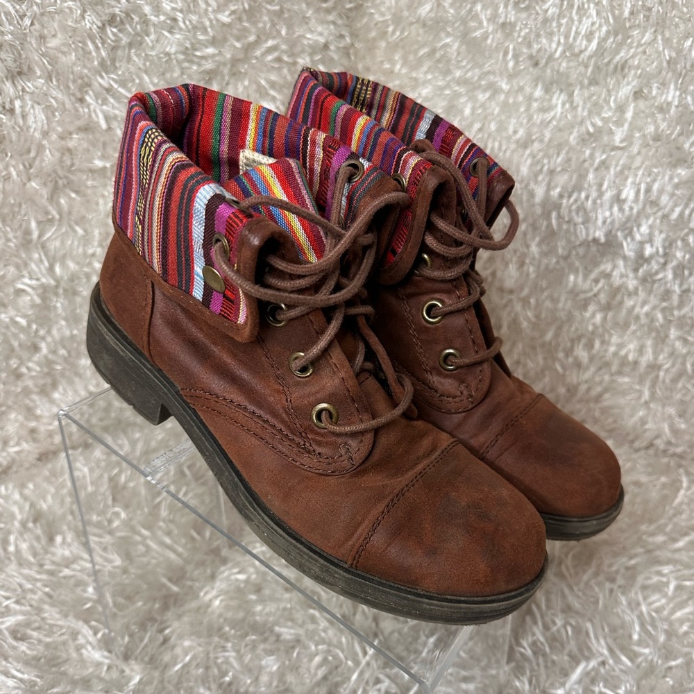 American Eagle Brown Lace Up Boots Women's Size 8.5